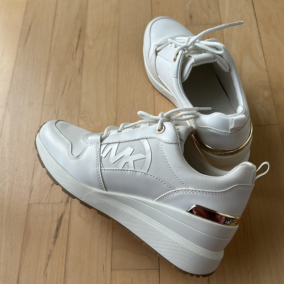 Michael Kors platform sneakers - Picture 3 of 5